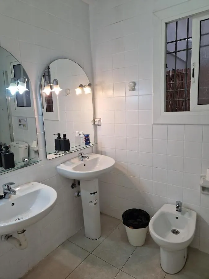 Nice Room By Eixample Barcellona 0*,  Spagna