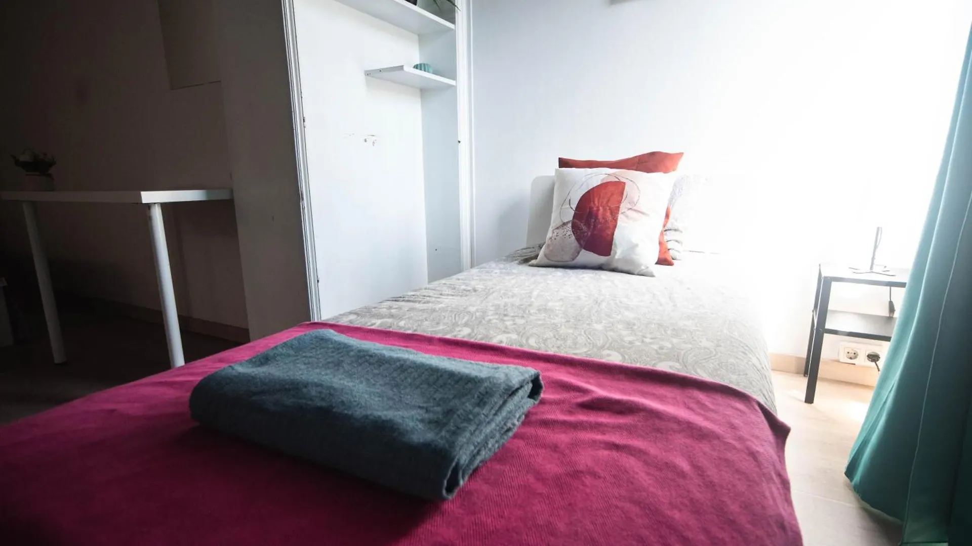 Ostello Nice Room By Eixample Barcellona